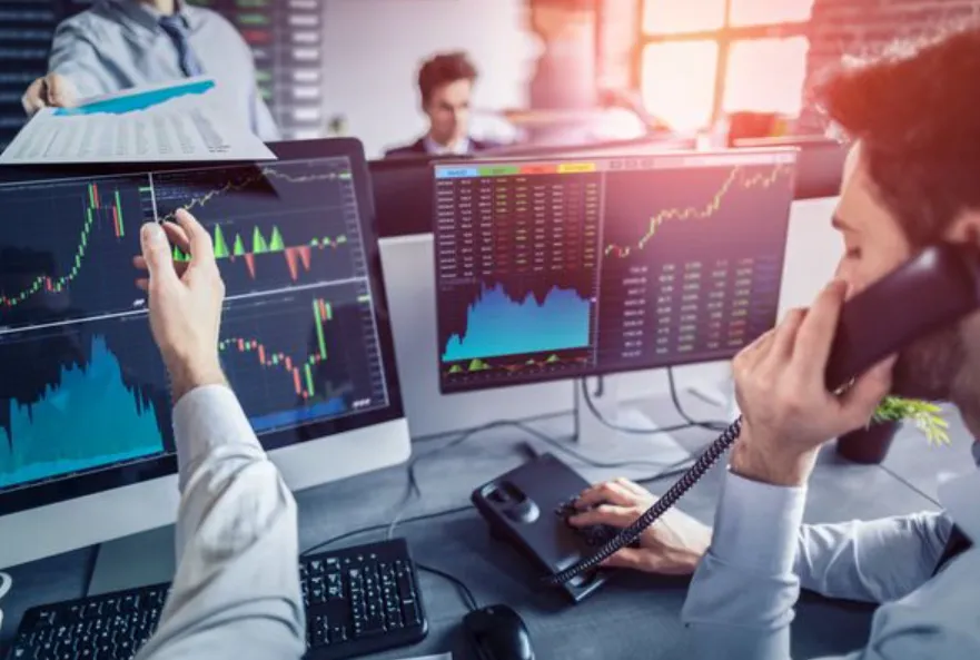 How Best Brokerage Firms Handle NSE Stock Market Holidays