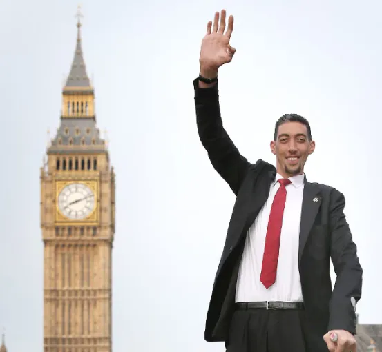 Sultan Kösen Height The Life, Legacy, and Record-Breaking Journey of the World’s Tallest Man