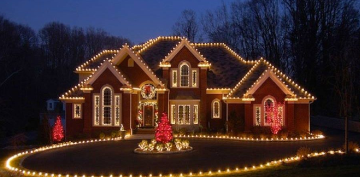 Why Your Home Needs Professional Christmas Light Installation This Year